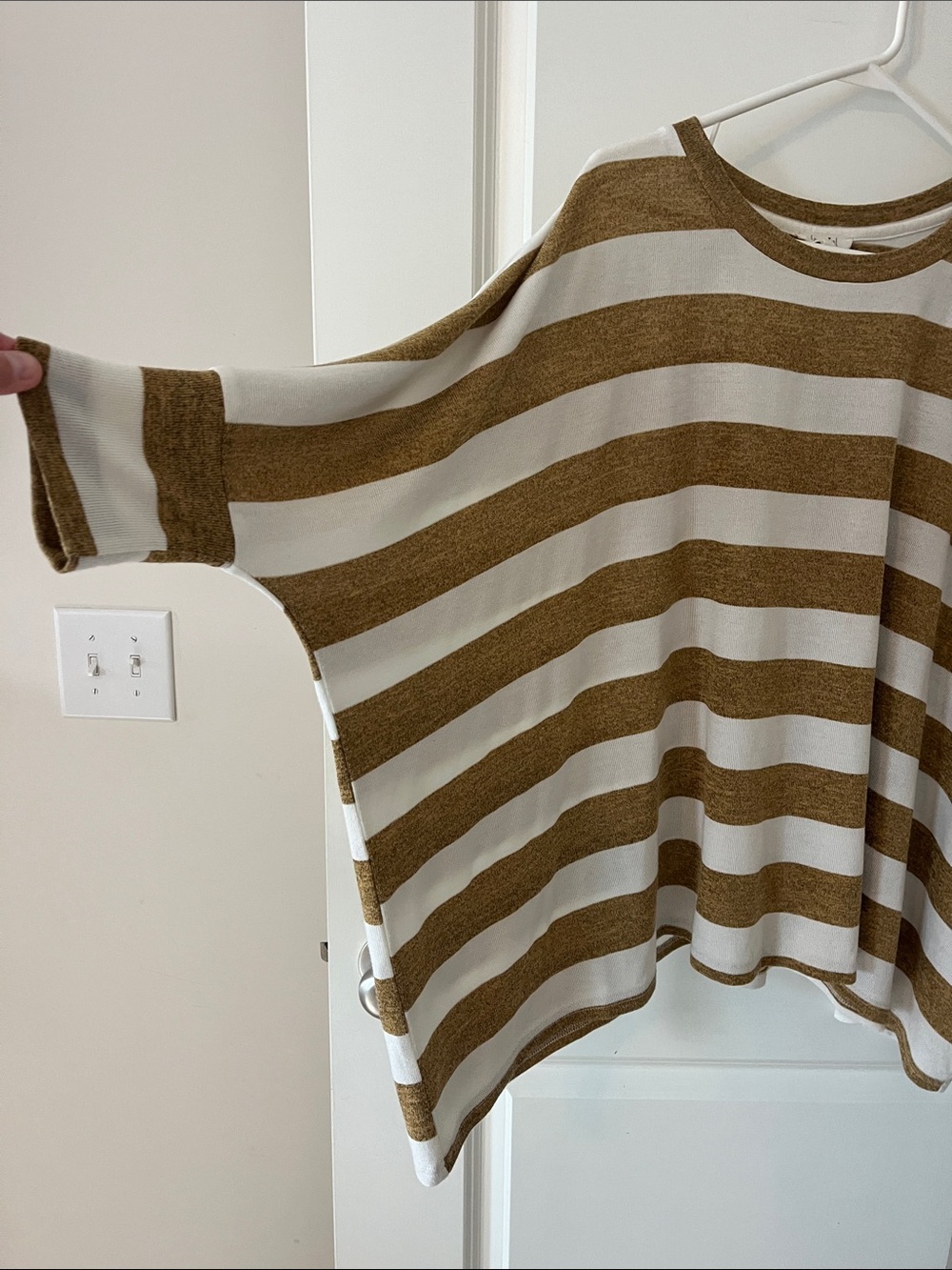 Oversized White and Mustard Gold Striped Bat-Wing Top - Picture 3 of 3